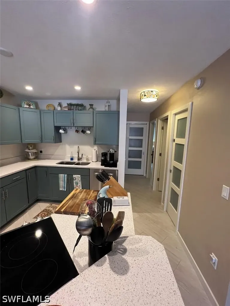 1535 Chesapeake Avenue Naples FL 34102