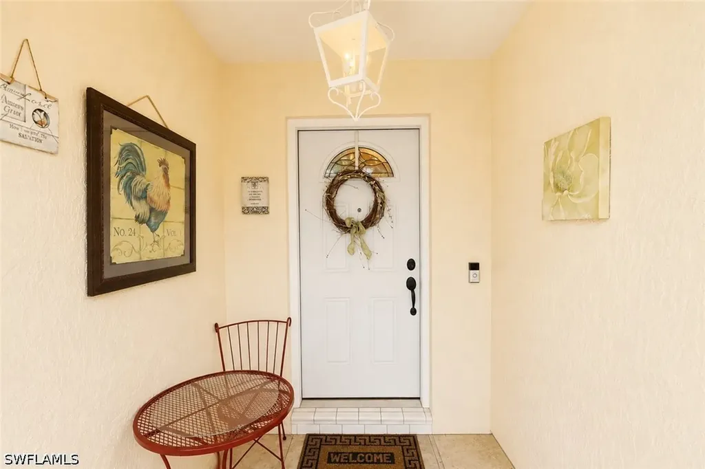 808 96th Avenue N Naples FL 34108