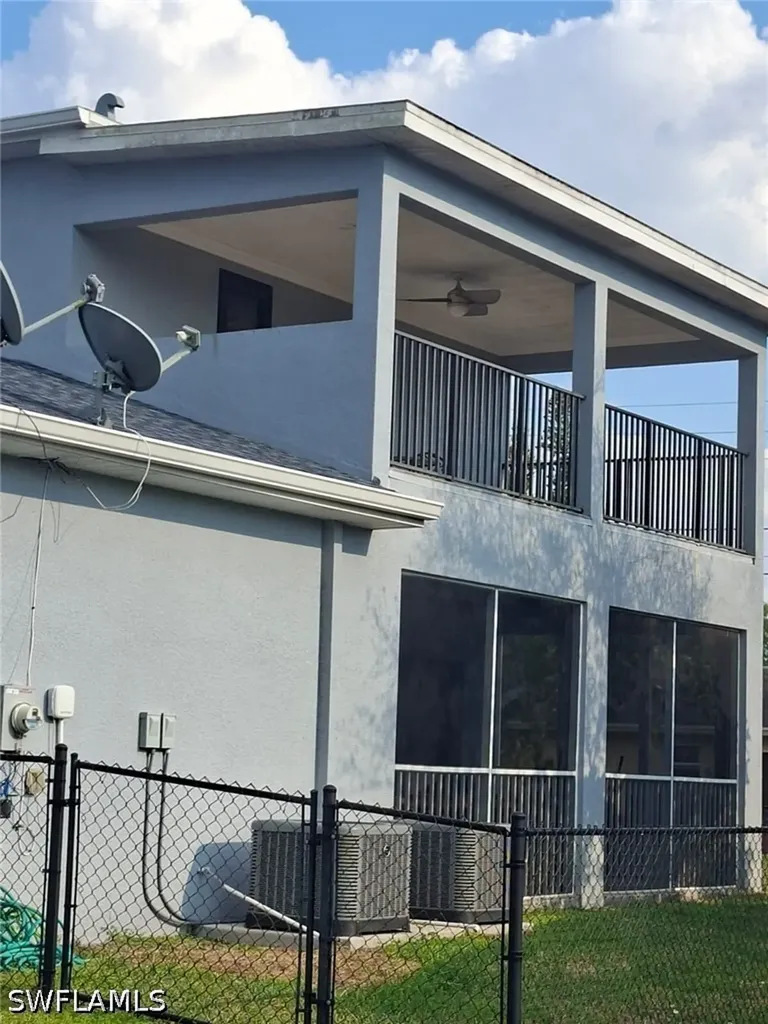 2360 Burton Avenue Fort Myers FL 33907