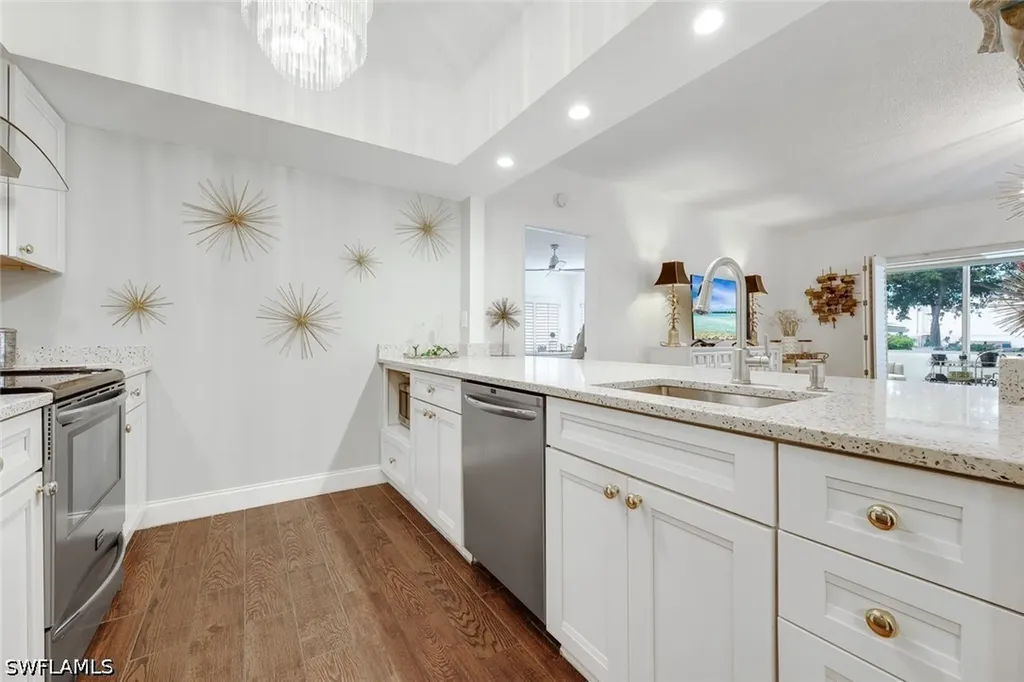 5817 Glencove Drive Naples FL 34108
