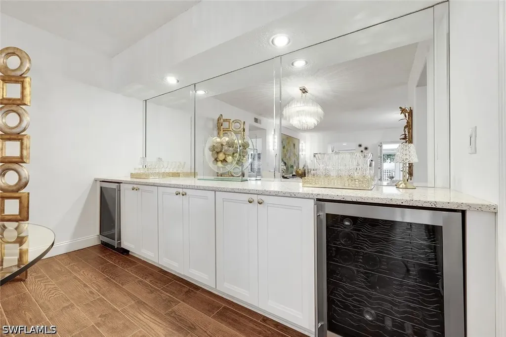 5817 Glencove Drive Naples FL 34108