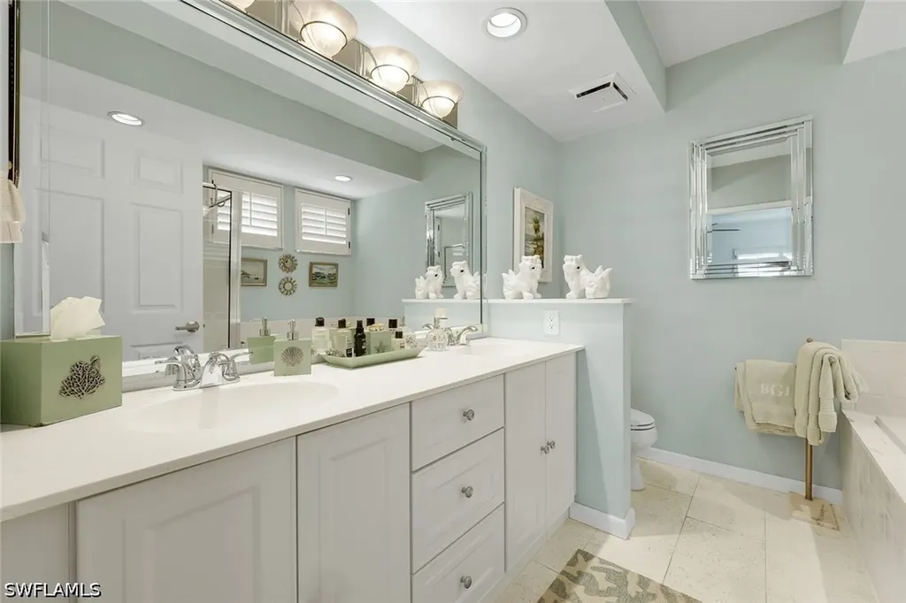 5817 Glencove Drive Naples FL 34108