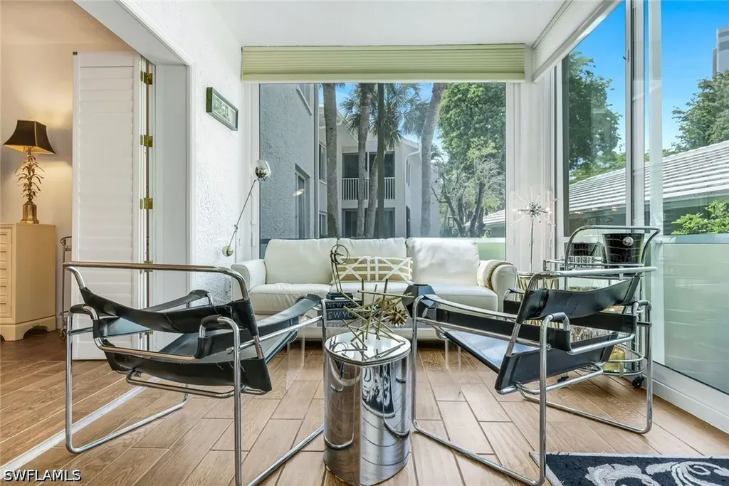 5817 Glencove Drive Naples FL 34108
