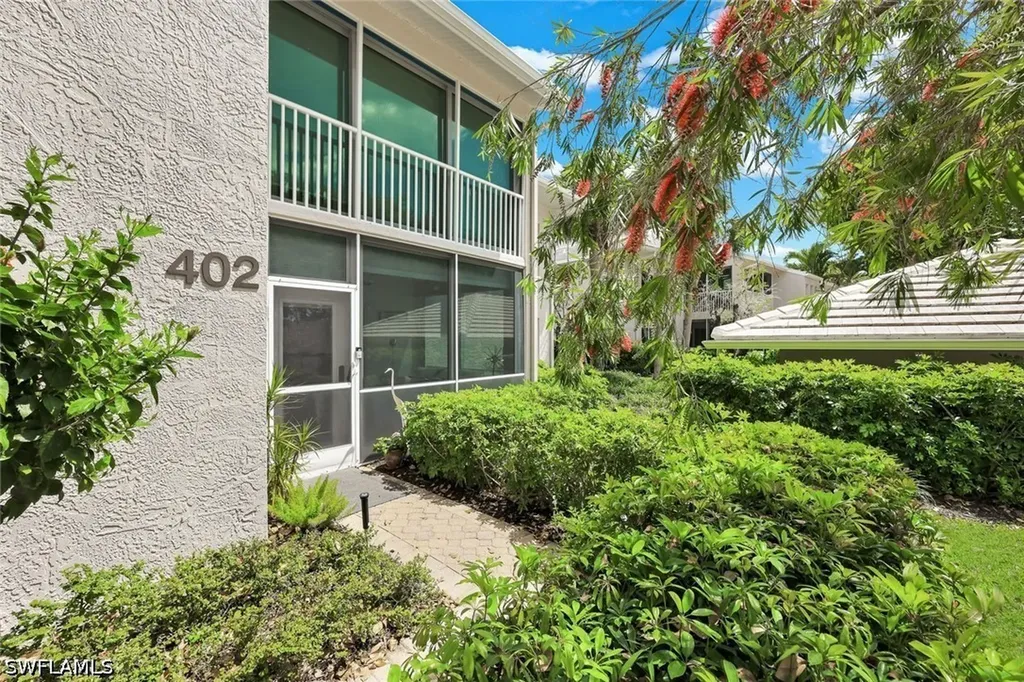 5817 Glencove Drive Naples FL 34108