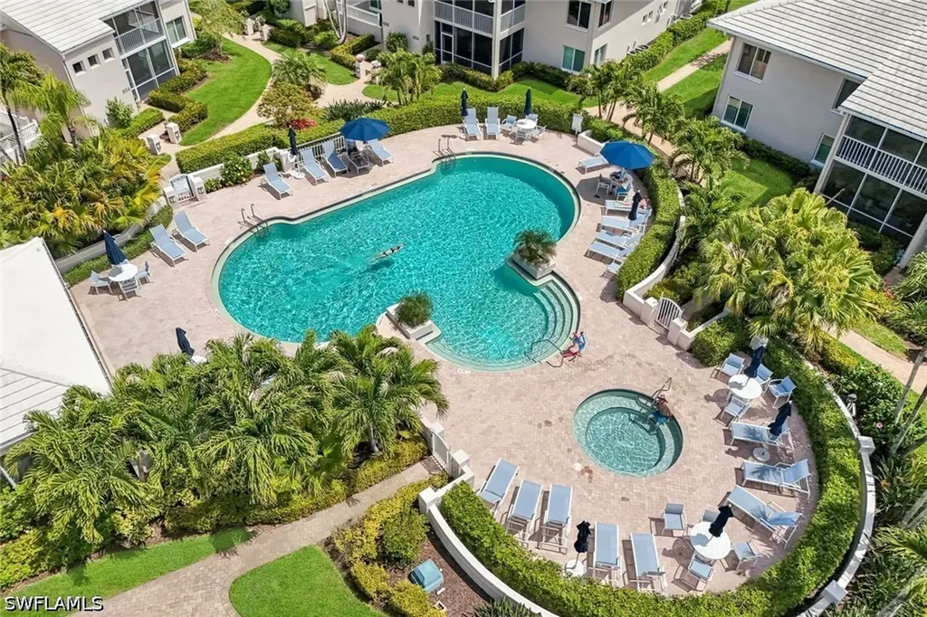 5817 Glencove Drive Naples FL 34108