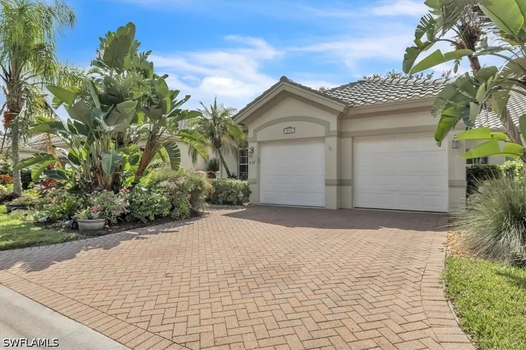 837 Vistana Circle Naples FL 34119
