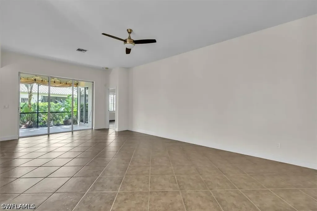 837 Vistana Circle Naples FL 34119
