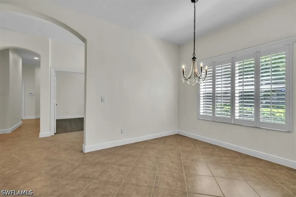 837 Vistana Circle Naples FL 34119