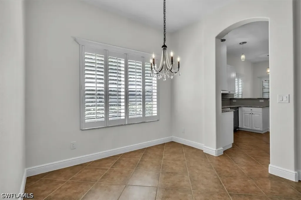 837 Vistana Circle Naples FL 34119