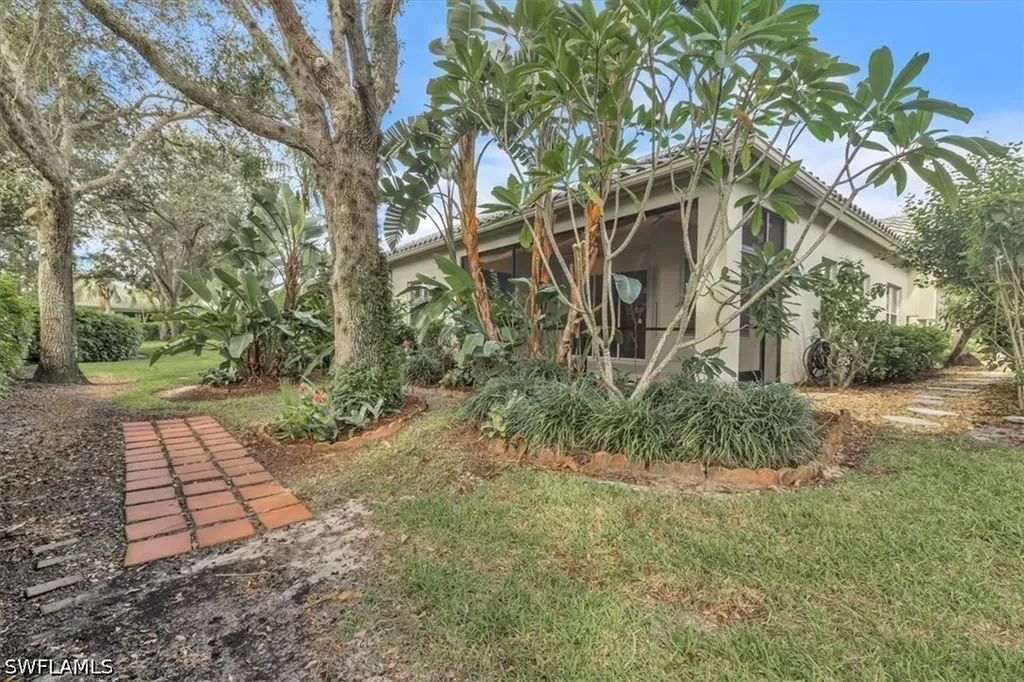 837 Vistana Circle Naples FL 34119