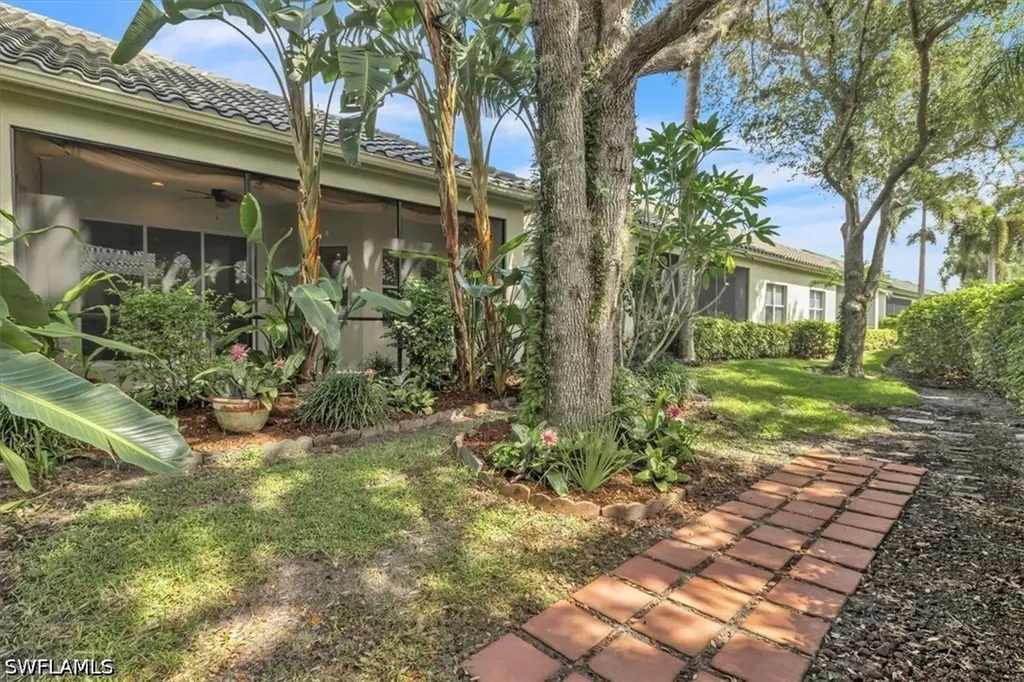 837 Vistana Circle Naples FL 34119