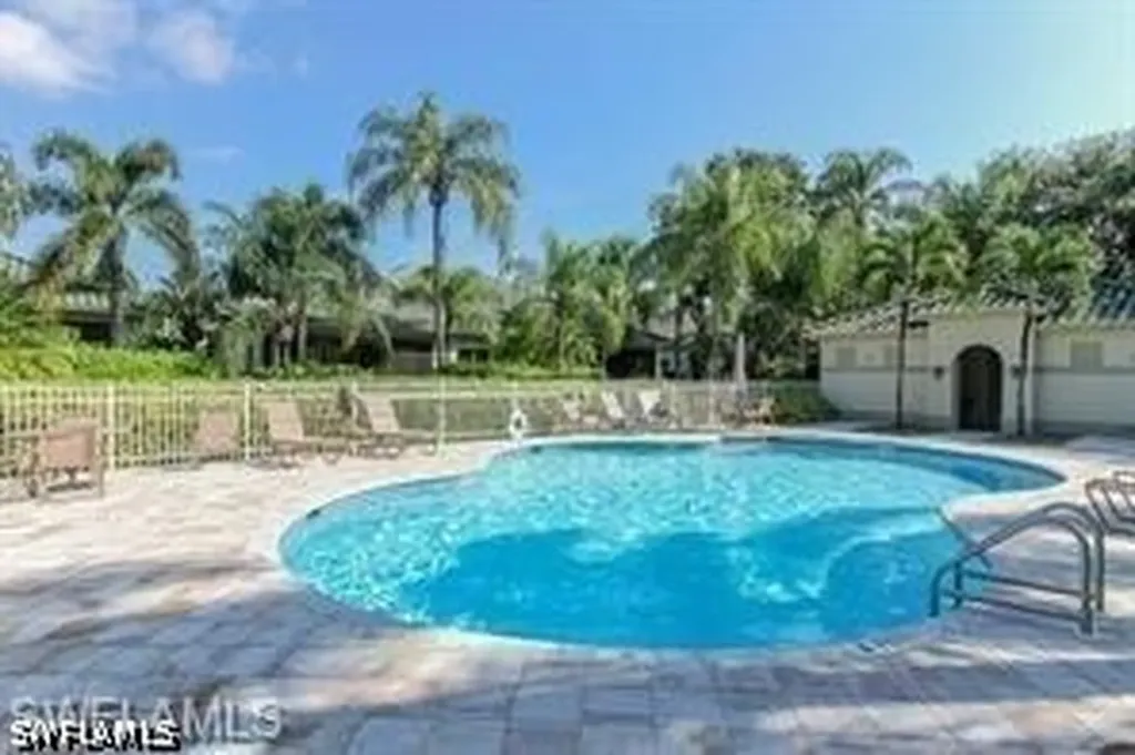 837 Vistana Circle Naples FL 34119