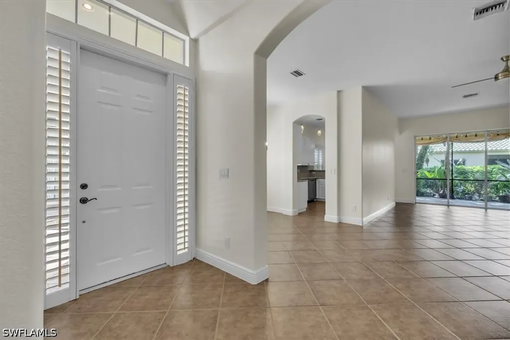 837 Vistana Circle Naples FL 34119
