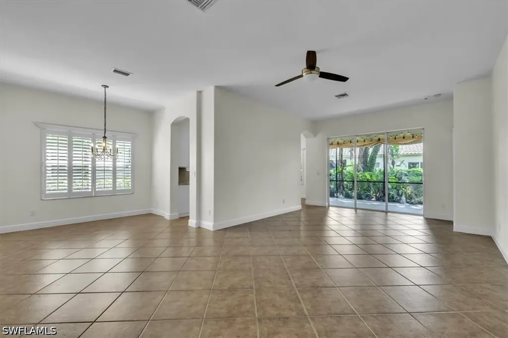 837 Vistana Circle Naples FL 34119
