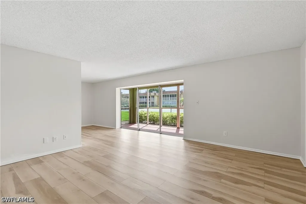 1400 Pompei Lane Naples FL 34103
