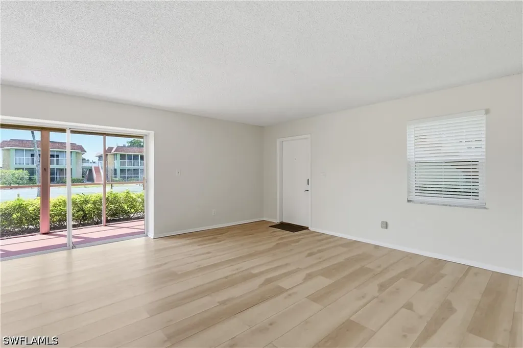 1400 Pompei Lane Naples FL 34103