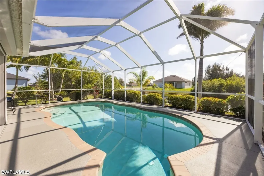 1131 NW 28th Place Cape Coral FL 33993