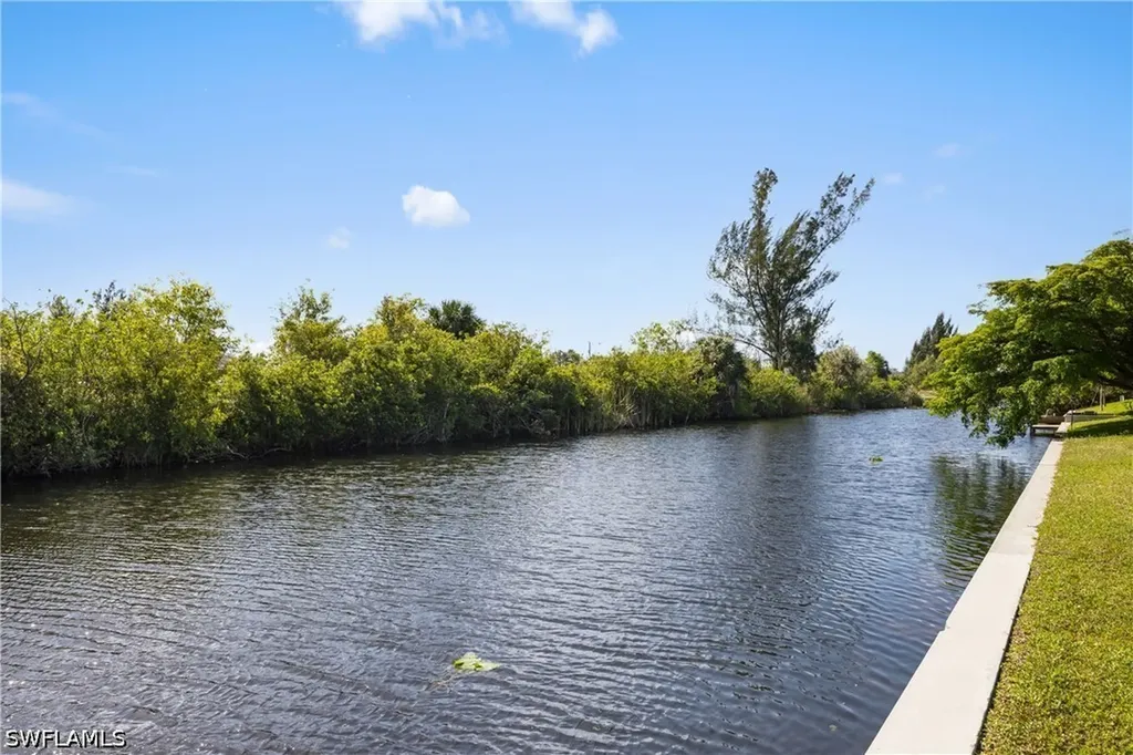 1131 NW 28th Place Cape Coral FL 33993