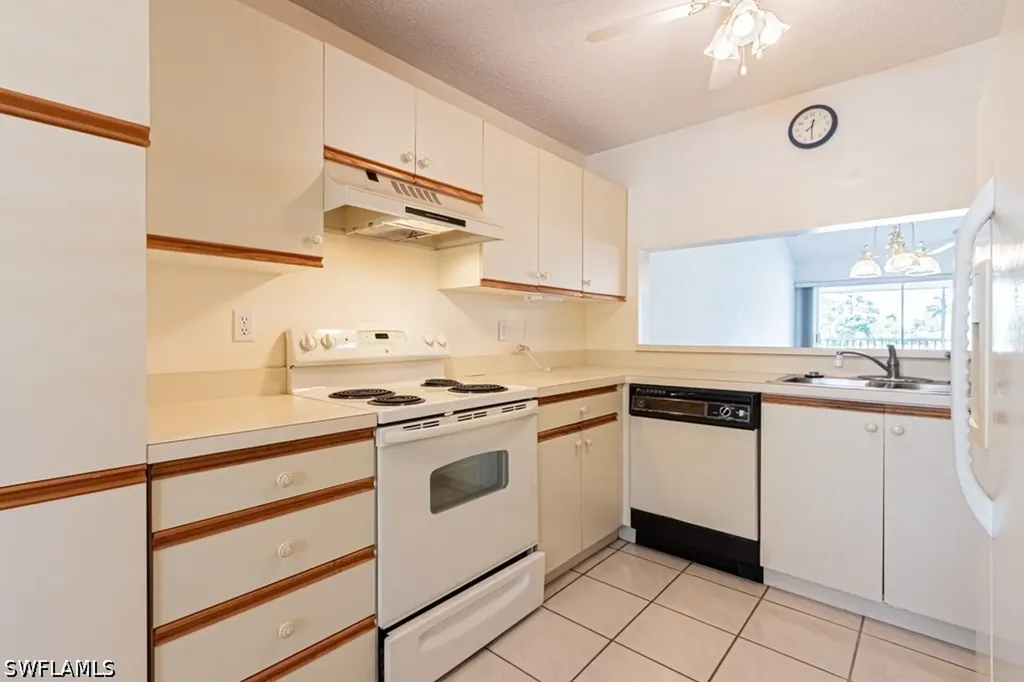 520 Augusta Boulevard Naples FL 34113
