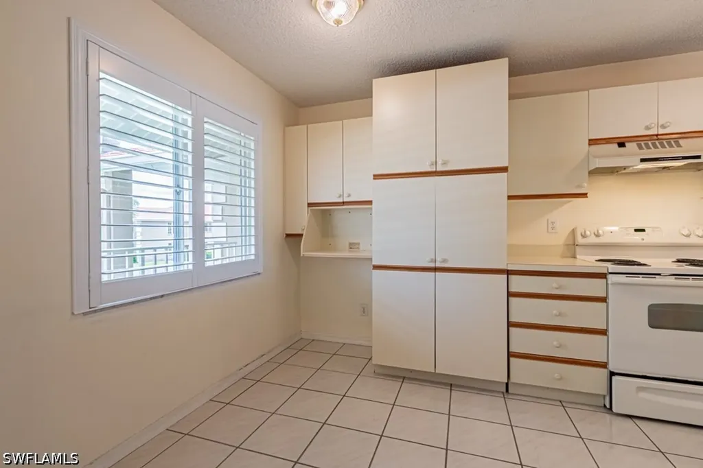 520 Augusta Boulevard Naples FL 34113