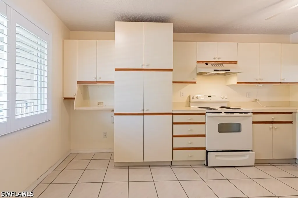 520 Augusta Boulevard Naples FL 34113