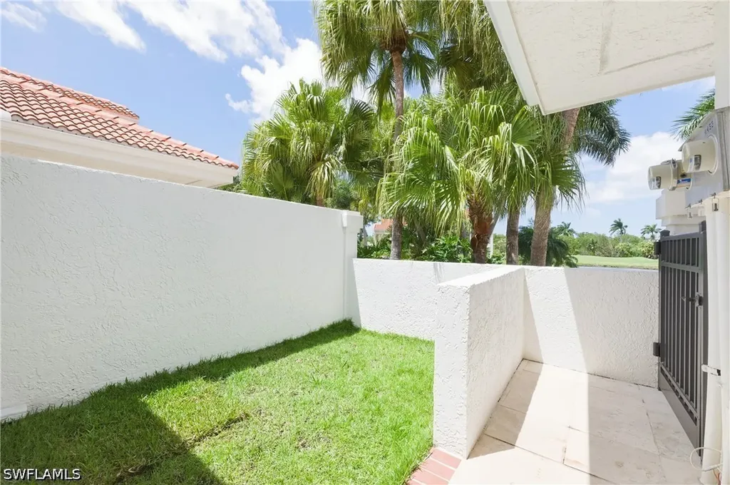 4451 Yacht Harbor Drive Naples FL 34112