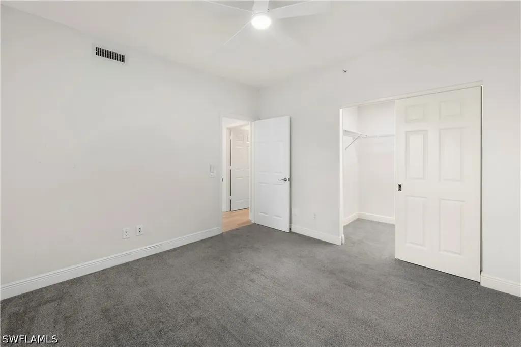 425 Cove Tower Drive Naples FL 34110
