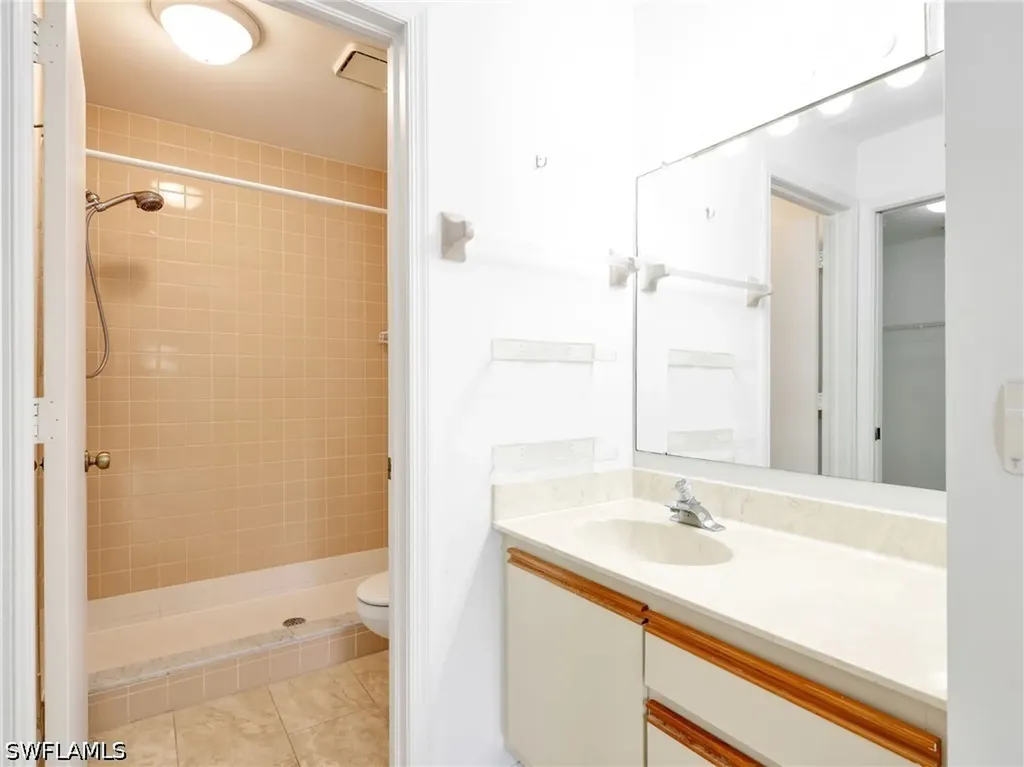 5780 Woodmere Lake Circle Naples FL 34112