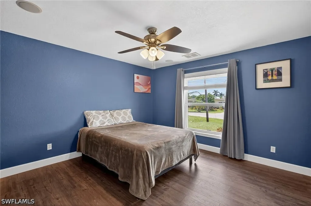 358 Morse Plaza Fort Myers FL 33905