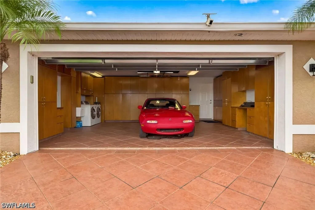 358 Morse Plaza Fort Myers FL 33905
