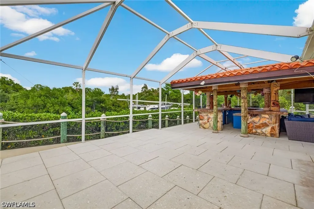 358 Morse Plaza Fort Myers FL 33905