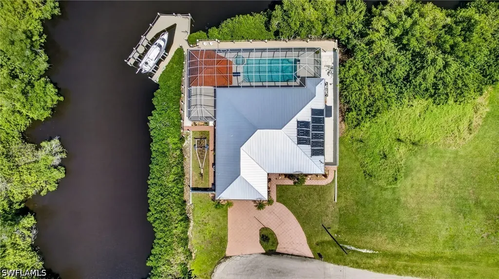 358 Morse Plaza Fort Myers FL 33905