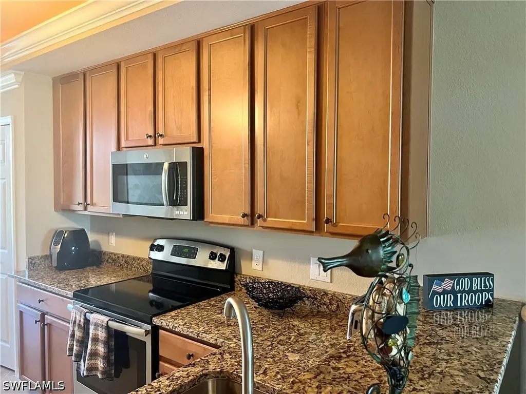 9509 Avellino Way Naples FL 34113