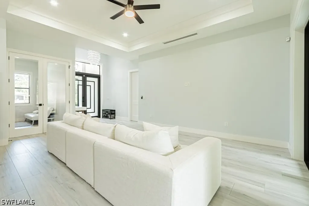 3810 2nd Avenue SE Naples FL 34117