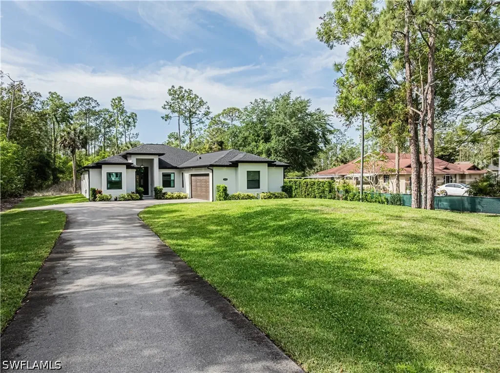 3810 2nd Avenue SE Naples FL 34117