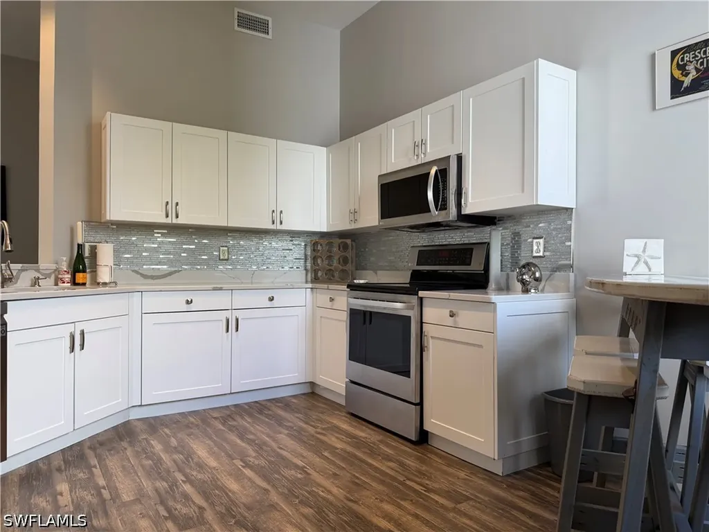 2571 Citrus Lake Drive Naples FL 34109