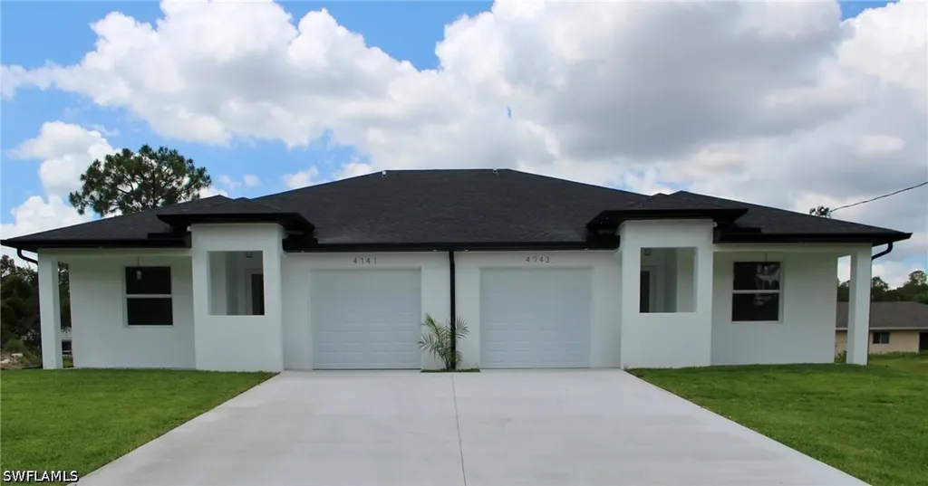 4741/4743 29th Street SW Lehigh Acres FL 33973