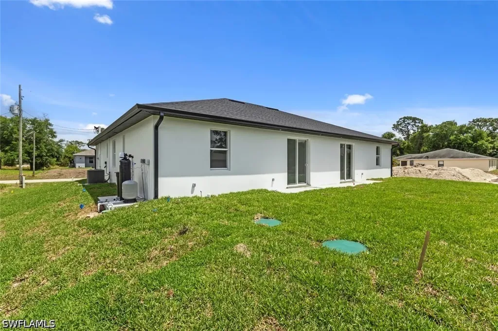 4741/4743 29th Street SW Lehigh Acres FL 33973