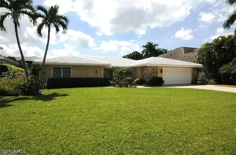 656 Binnacle Drive Naples FL 34103