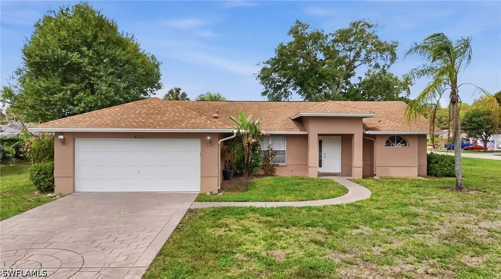 4061 Vine Lane Naples FL 34112