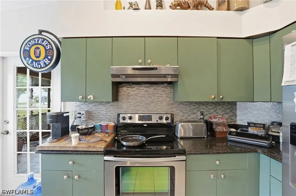 4061 Vine Lane Naples FL 34112