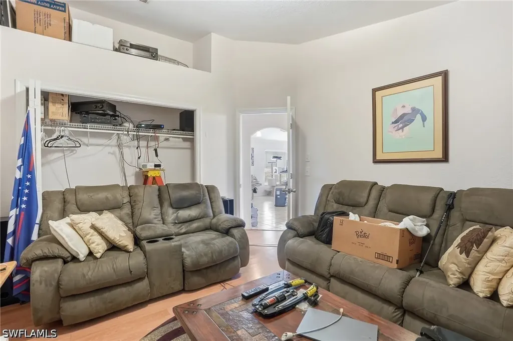 4061 Vine Lane Naples FL 34112