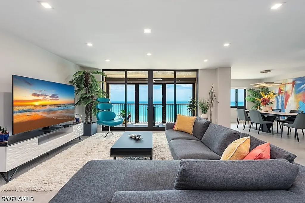 10951 Gulf Shore Drive Naples FL 34108