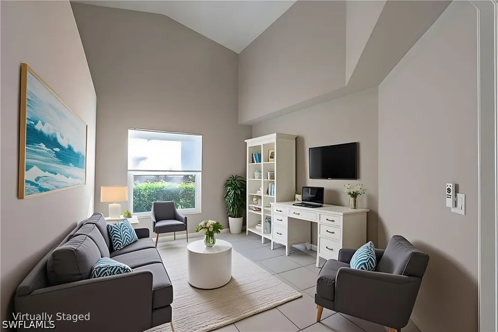 1704 Royal Circle Naples FL 34112