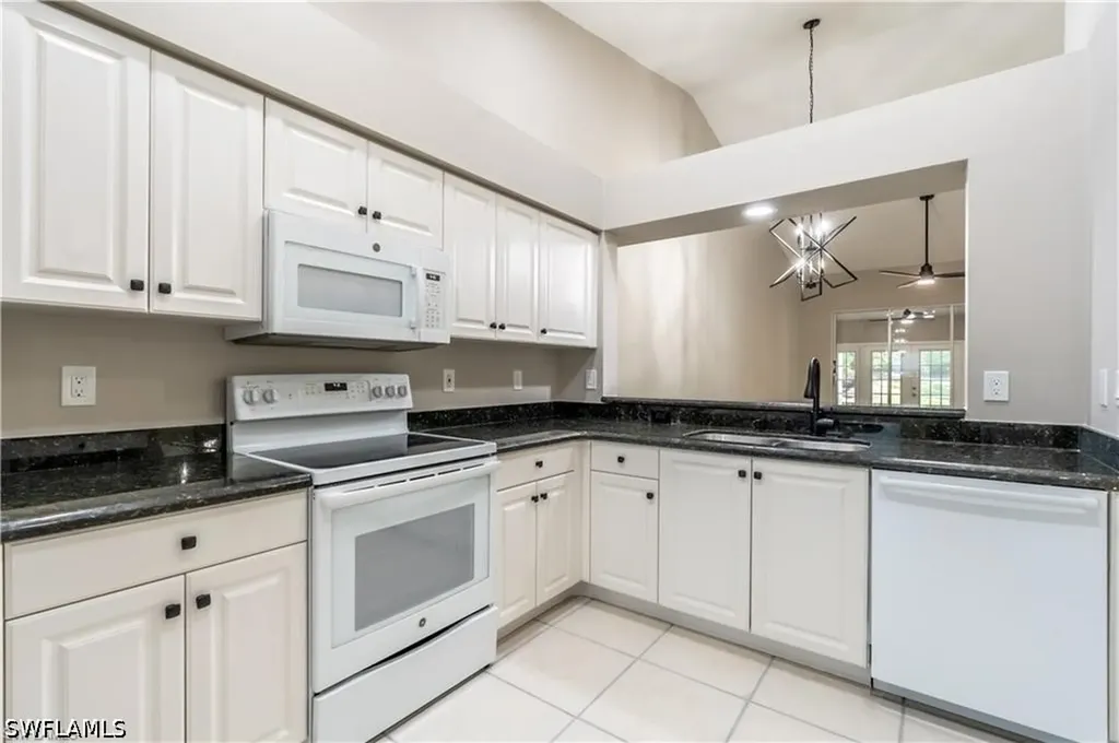 1704 Royal Circle Naples FL 34112