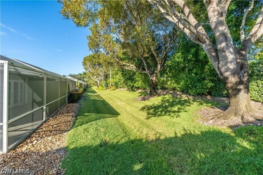 1704 Royal Circle Naples FL 34112