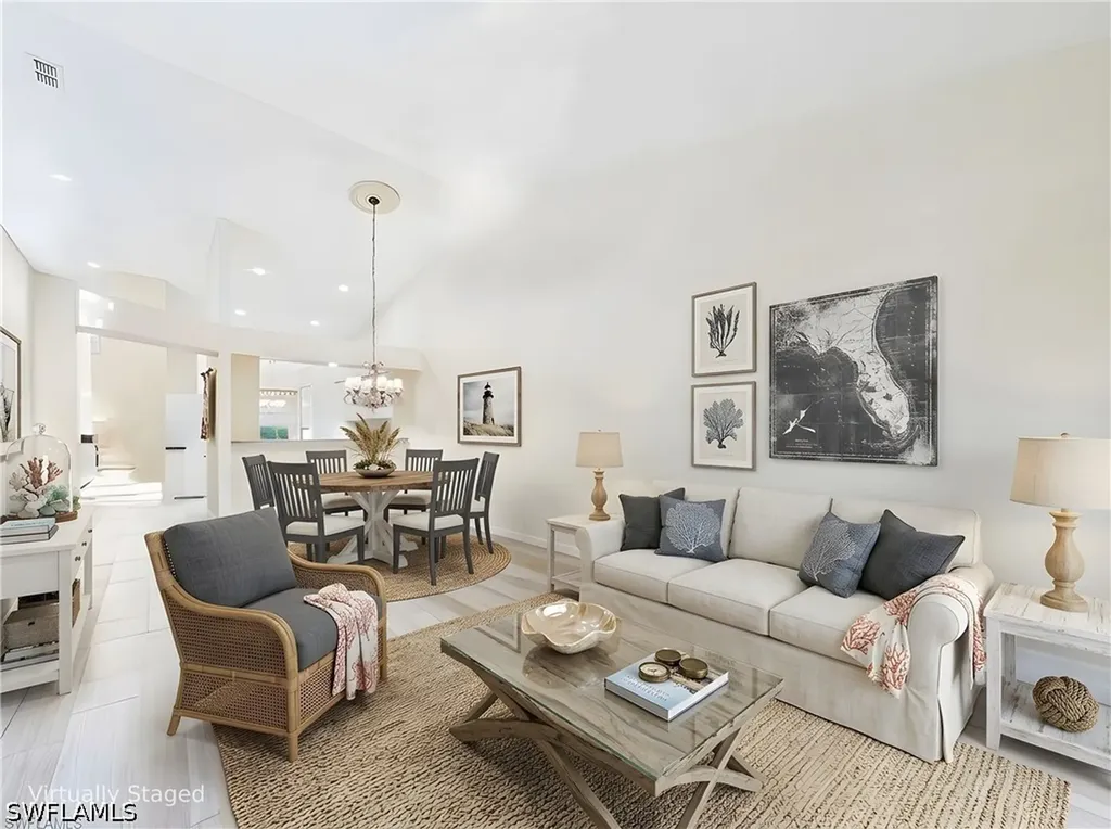 1704 Royal Circle Naples FL 34112