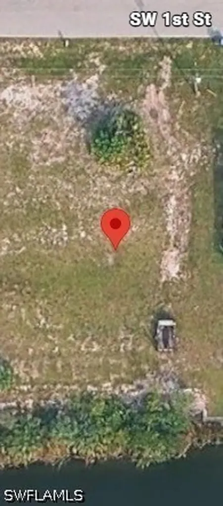 1032 SW 1st Street Cape Coral FL 33991