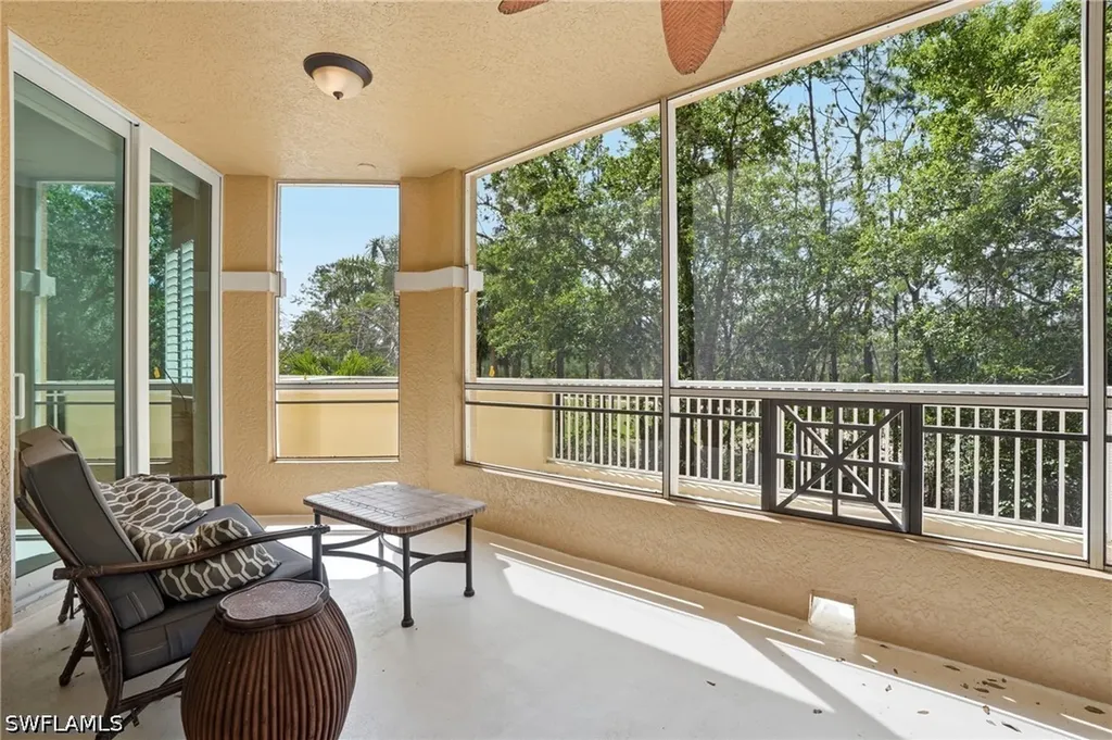 2738 Tiburon Boulevard E Naples FL 34109