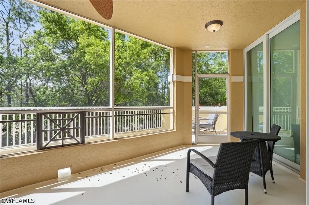 2738 Tiburon Boulevard E Naples FL 34109